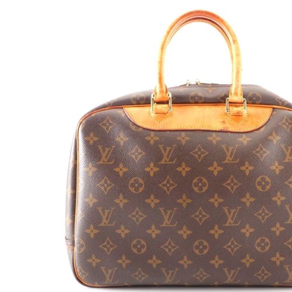 Louis Vuitton Deauville Travel Bag in Monogram Canvas and Vachetta Leather - Picture 10 of 13